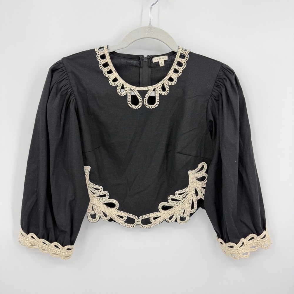 En Creme Terrie Contrast Crop Top puff sleeves cream scalloped embroidered sz S